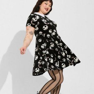 ❤️NWT TORRID NIGHTMARE BEFORE CHRISTMAS POCKETS VELVET COLLAR DRESS - PLUS SIZE